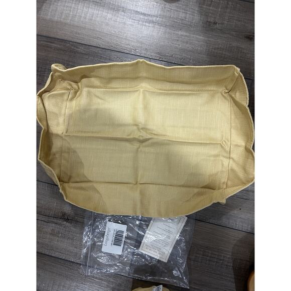 Longaberger SERVE IT UP! Basket Liner BUTTERNUT yellow NEW serving‎ tray - Picture 1 of 2